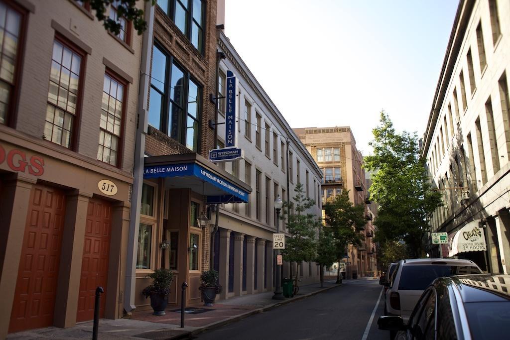 Club Wyndham La Belle Maison Hotel New Orleans Exterior photo